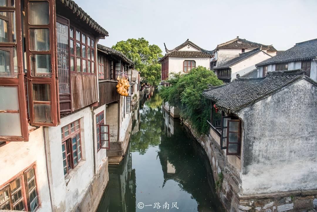有的人说清朝的衰败是乾隆一手造成的，对此你怎么看？游戏画面
